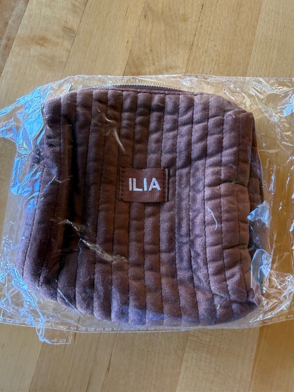 ILIA Velvet Bag 2 Lip Crayons